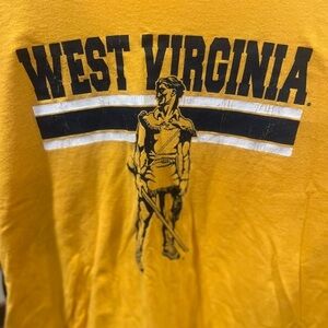 VINTAGE West Virginia Mountaineers” t shirt size large